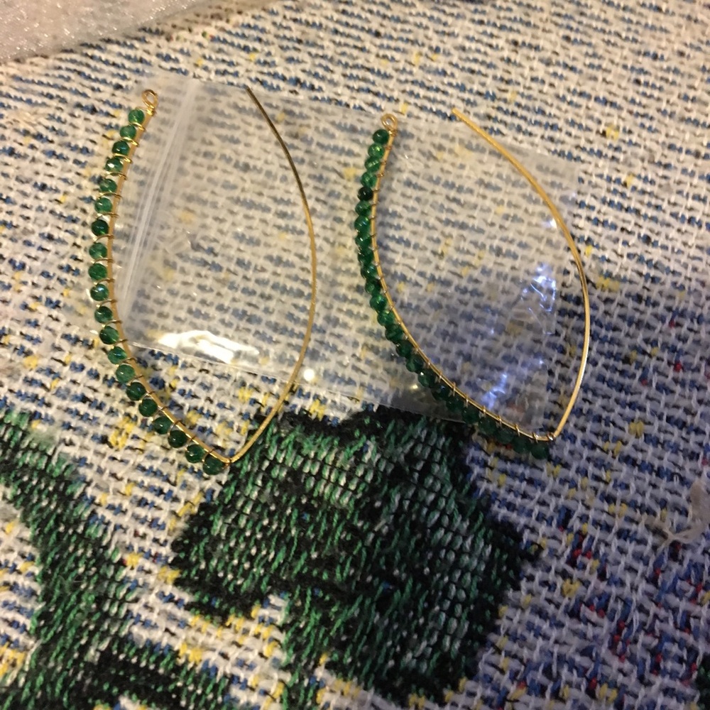 TAOLEI Green jade gold plated drop earrings NWT